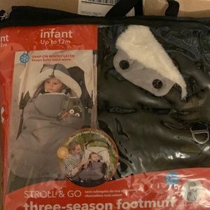 NWT NEW Stroll & go three season footmuff -keep your baby warm in the stroller.